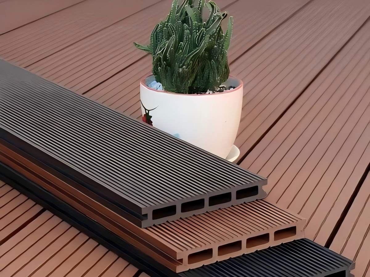 Línea de extrusión de doble tornillo cónico WPC (dos etapas)