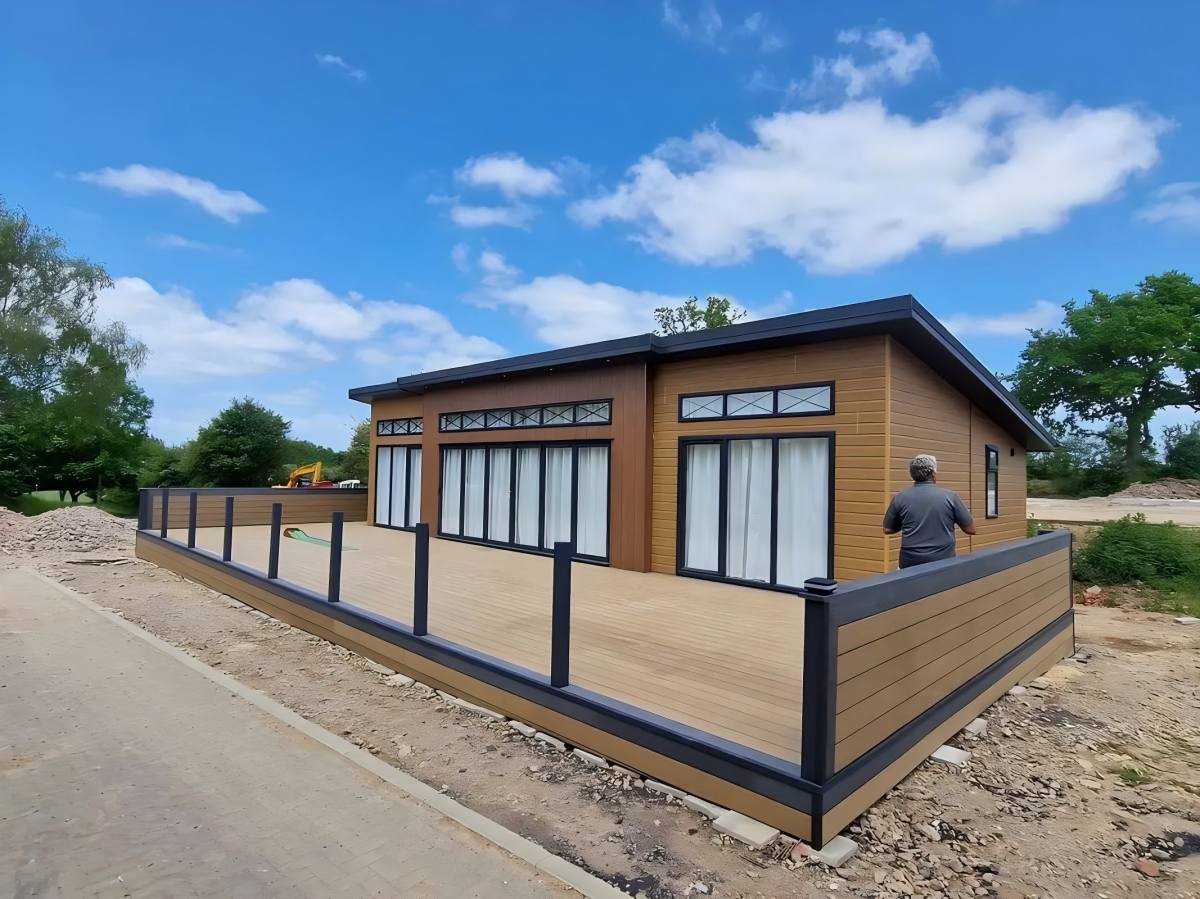 Línea de extrusión de doble tornillo cónico WPC (dos etapas)