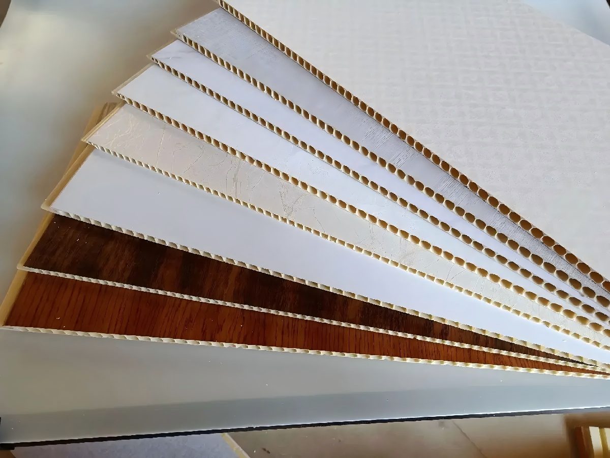 Línea de extrusión de paneles de pared interior WPC/PVC