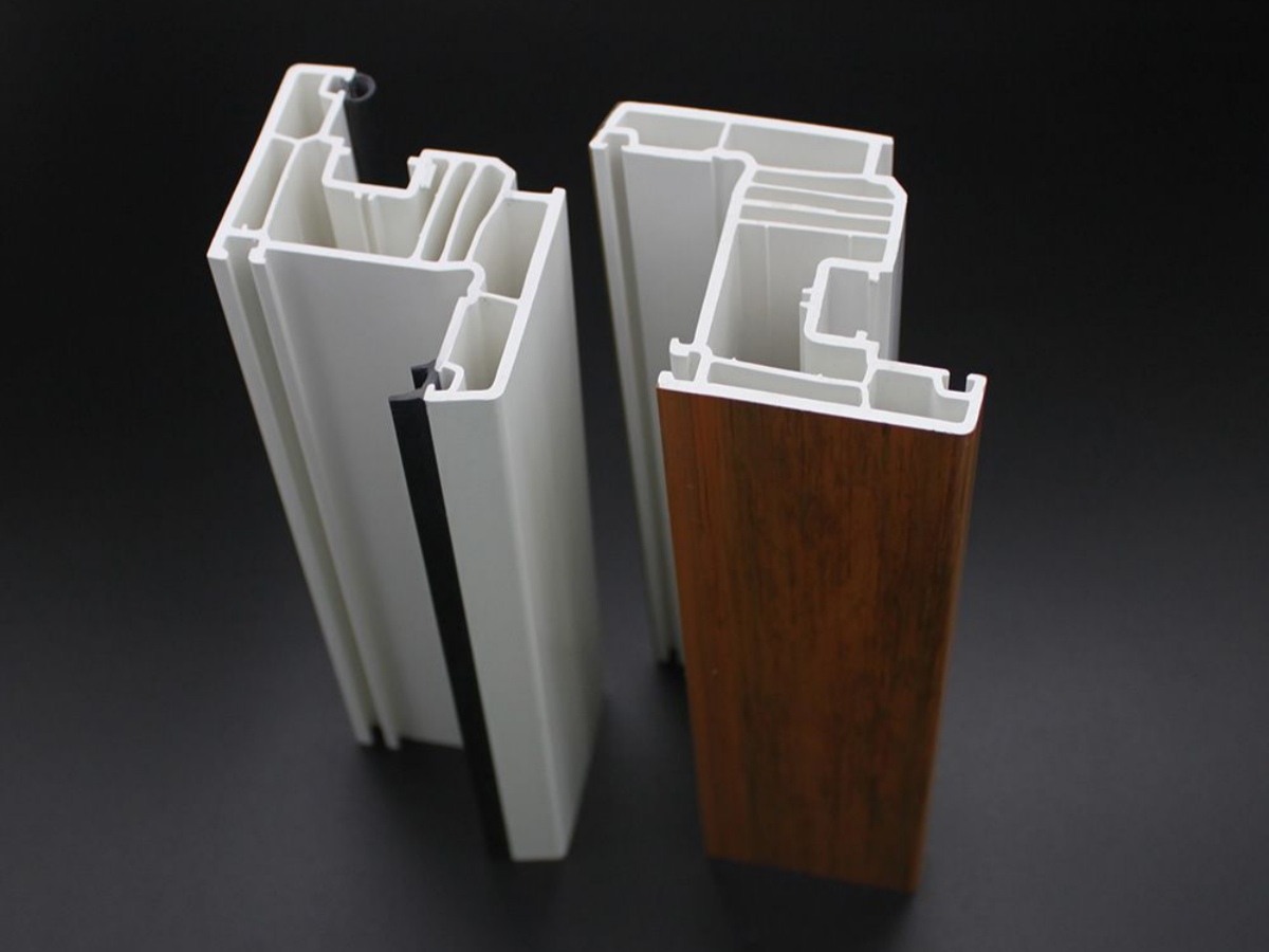 Línea de producción de marcos para ventanas y puertas de PVC