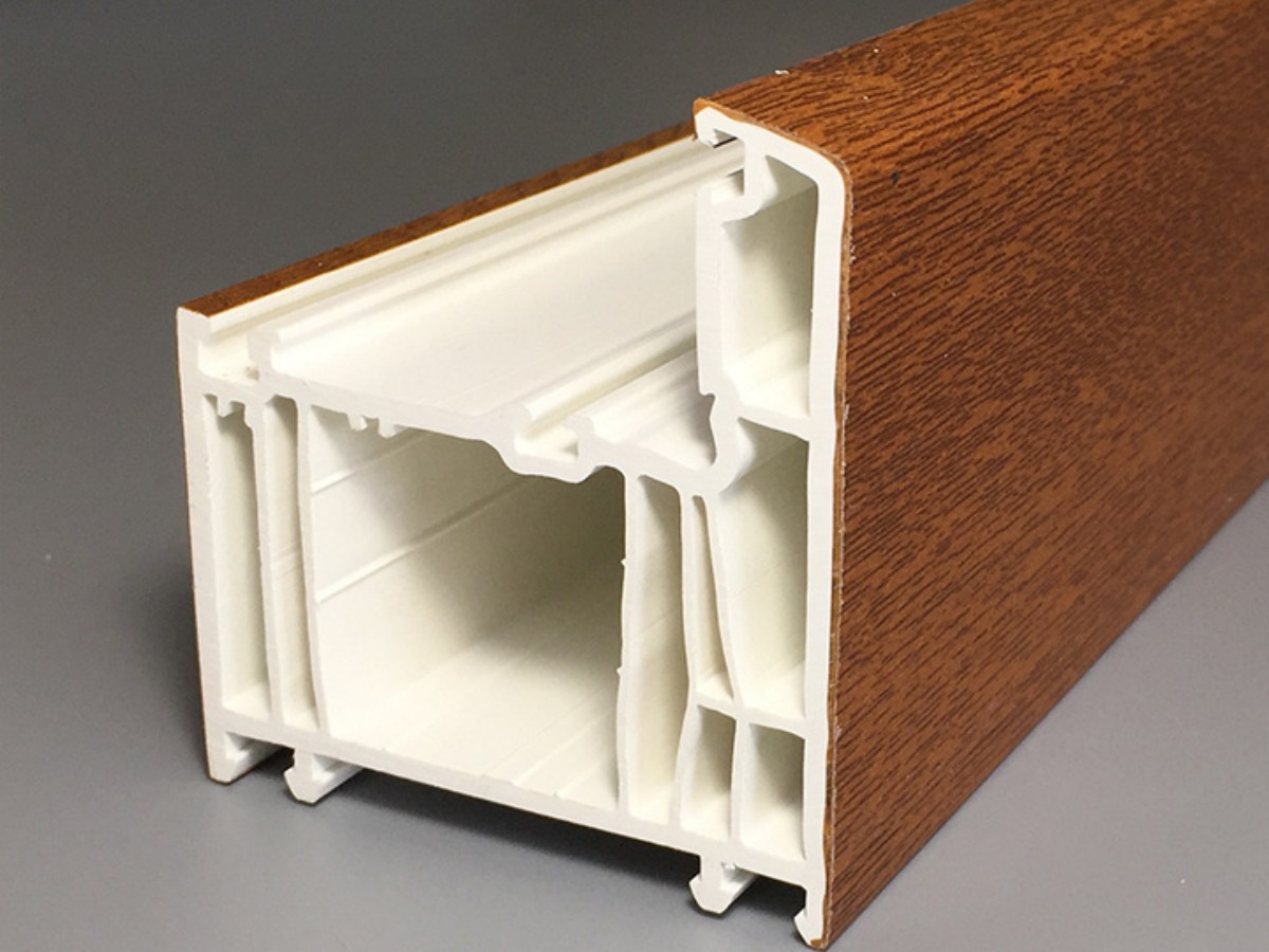 Línea de producción de marcos para ventanas y puertas de PVC